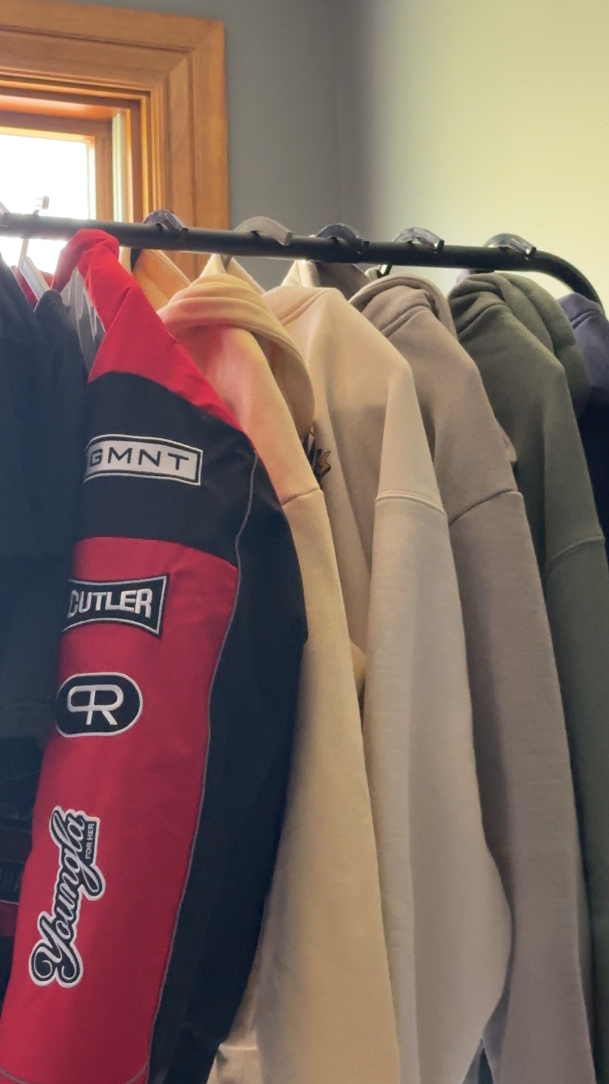 "HANGR" (10 pack)